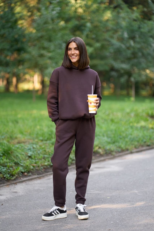 Warm women's tracksuit ENIGMA chocolate